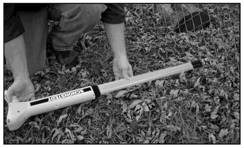 搜索鐵絲網(wǎng)圍欄附近