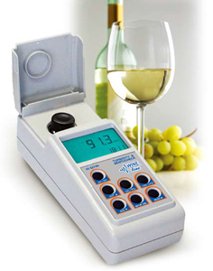 哈納HI83749 酒類(lèi)濁度及硅皂土測(cè)定儀